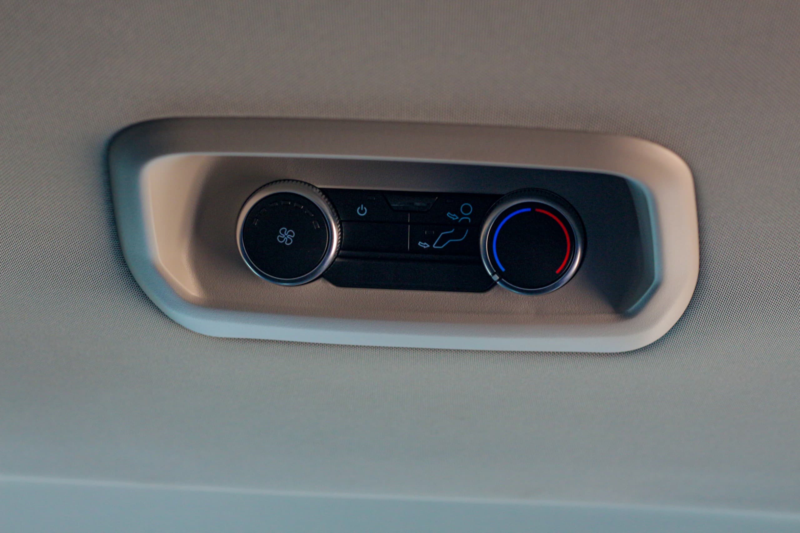 Skoda Kodiaq 2025 - Green for Marrakech to Casablanca private transfer in Morocco - Vehicle photo 5